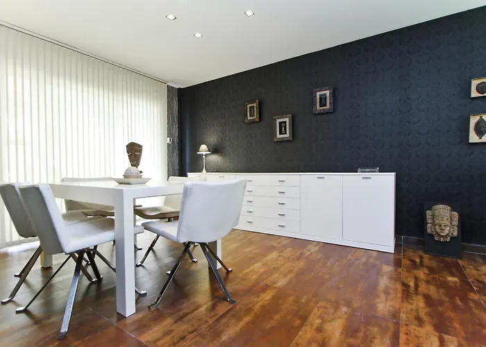 Dream Planetcostadorada * Салоу